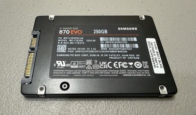 Samsung 870 EVO 250GB 2.5'' SATA III Internal SSD - 99%