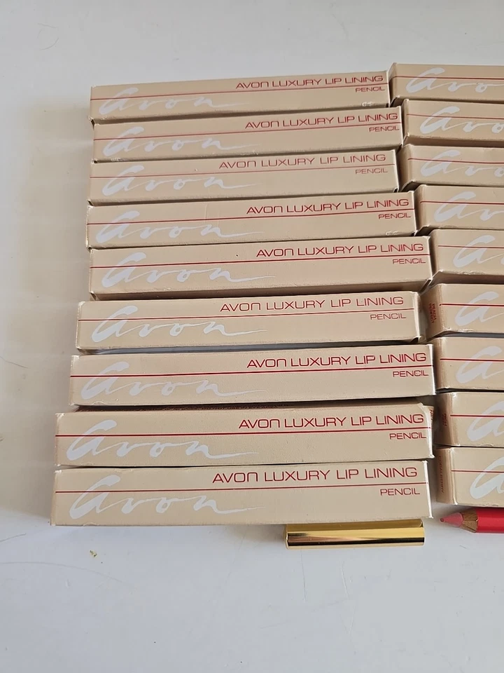VTG Avon Lipliners Makeup Lot Of 18 Luxury Lip Lining .03 Oz - Image 3 of 4