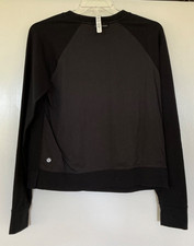 Lululemon LS Sweatshirt Top Mid Wt 92-8 Ctn-Elastane Blend Black on Black Sz 12