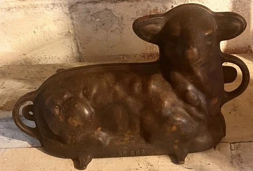 VTG Griswold No. 866 Cast Iron Lamb Sheep 2-Piece Cake Baking Mold EASTER farm