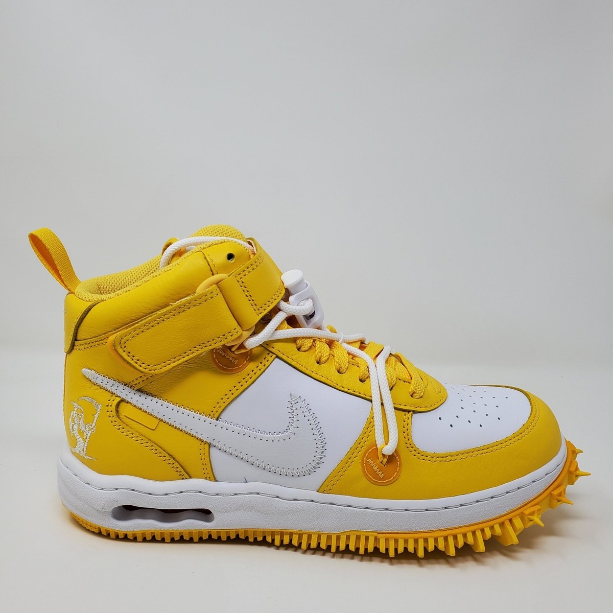 Size 8.5 - Off-White x Nike Air Force 1 SP Leather Mid 
