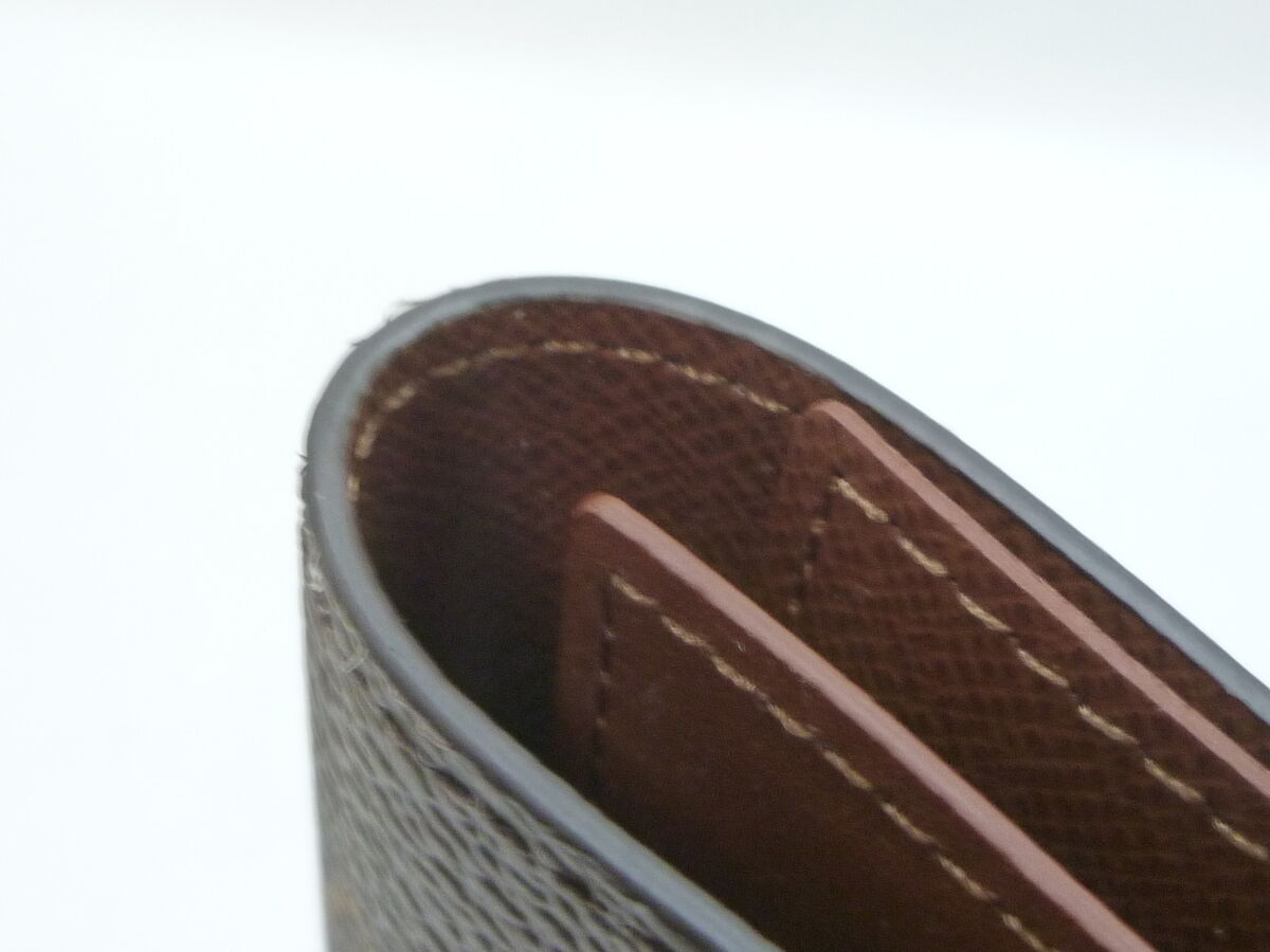 Authentic LOUIS VUITTON Passport Cover Passport Holder Authentic LOUIS VUITTON Passport Cover Passport Holder