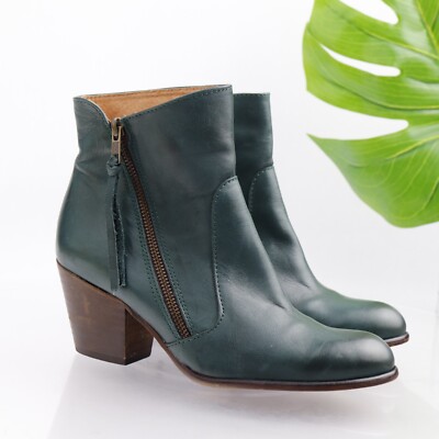 CHIO Women's Kiss Boot Size 38 8 Block Heel Emerald Green Leather Bootie Comfy