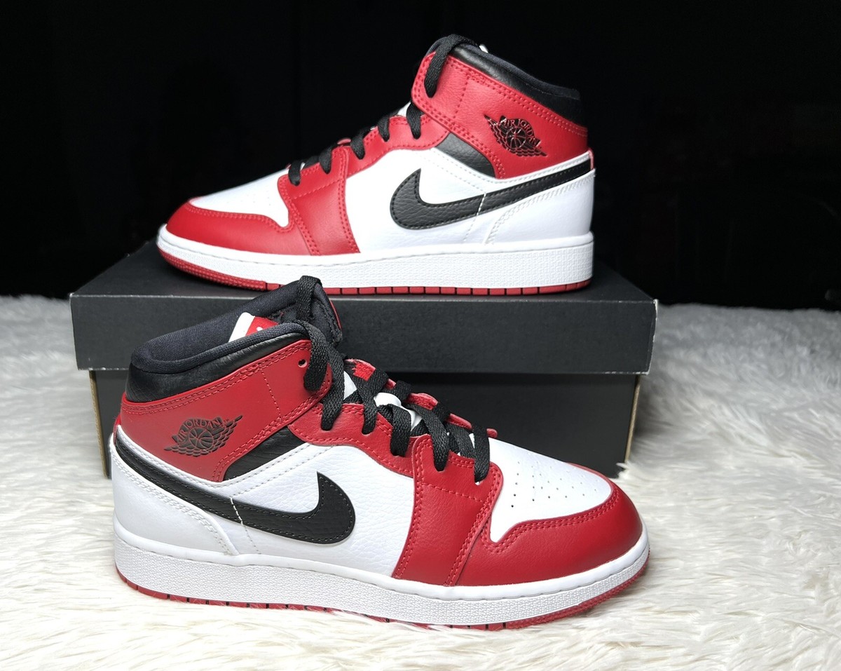 靴 Nike GS Air Jordan 1 Chicago Nike Air Jordan 1 GS Chicago 2015 Size 5Y 7W 5.5M Watch The