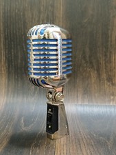 Classic 50s Style Retro Microphone Vintage Dynamic Mic for Singing Studio.