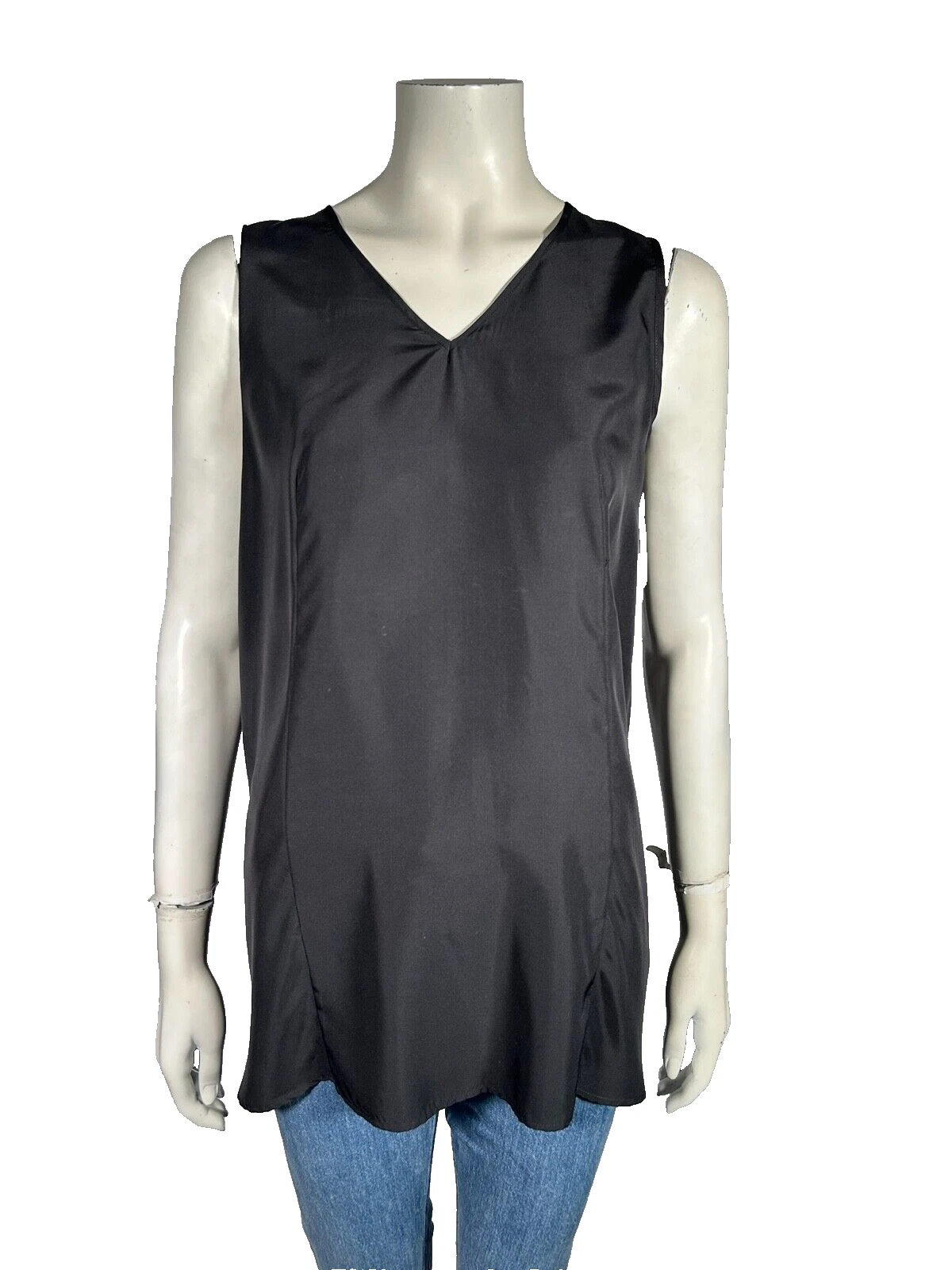 Top Prada nero seta float scollo a V senza maniche regolabile dietro IT44 UK12