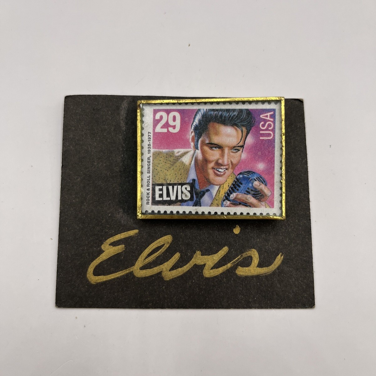 ELVIS PRESLEY 1935-1977 USA 29 Cent Stamp Commemorative PIN