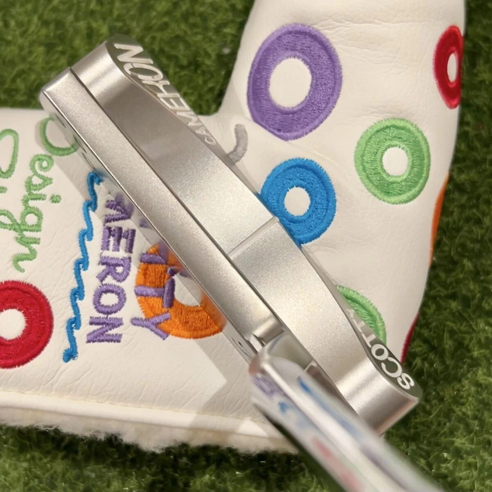 Scotty Cameron 2009 Holiday Collection Laguna 1.5 Limited 750 putter 34" Rare - Image 4 of 4