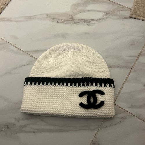 CHANEL Cashmere Beanie