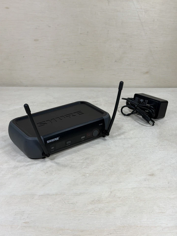 Shure PGX4 H6 524-542 MHz Wireless Microphone Receiver w/ Power Supply - Image 3 of 4