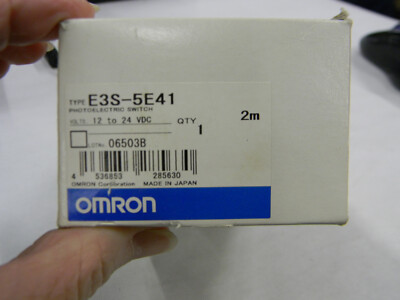 New Omron E3S-5E41 Photoelectric Switch    T4