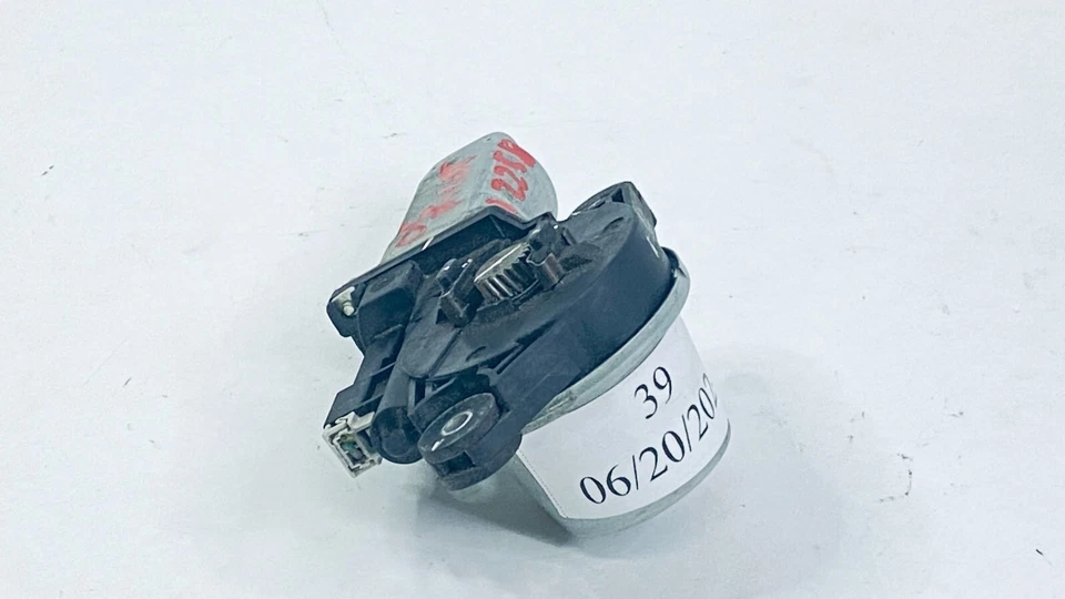 2005-2008 Honda Pilot Sunroof Motor OEM 70450-S9V-A000 - Image 4 of 4