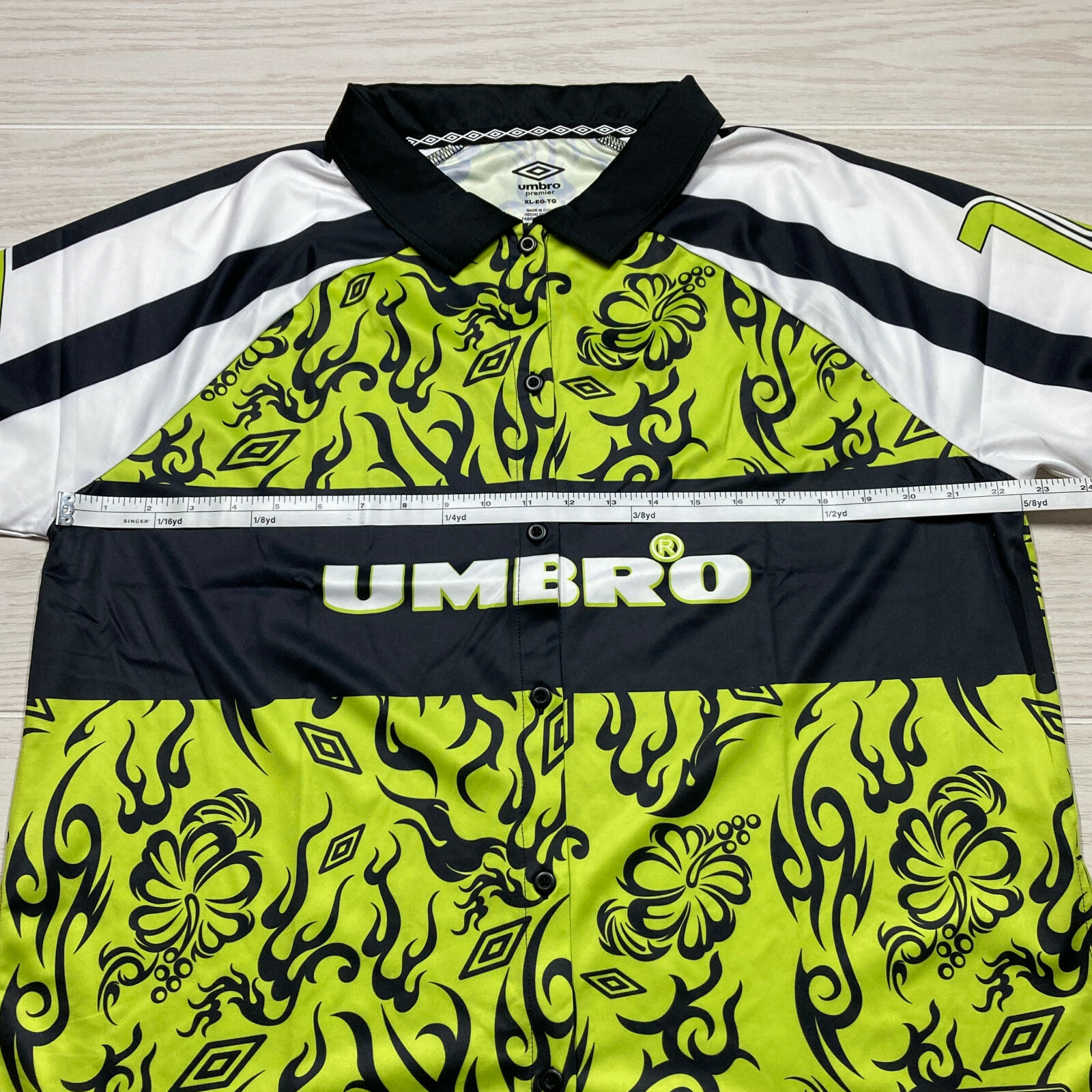Umbro Women's Sublimated S/S Soccer Jersey Lime Punch/Black Beauty Size