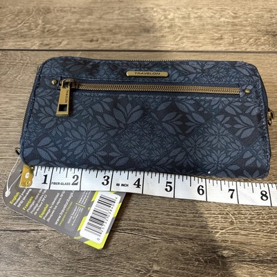 Travelon RFID Blocking Wristlet Wallet Blue Protect Your Identity.       P3D