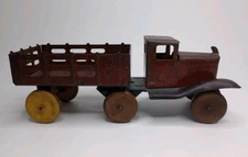 ORIGINAL VINTAGE WYANDOTTE OR GIRARD PRESSED STEEL TOY TRUCK AND TRAILER