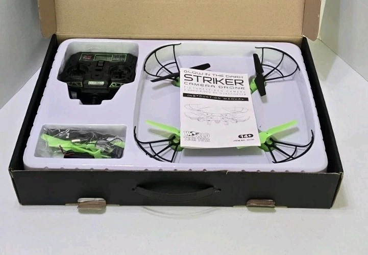 World Tech Striker-X Glow-in-the-Dark HD Video Camera Drone Quadcopter Green - Image 4 of 4