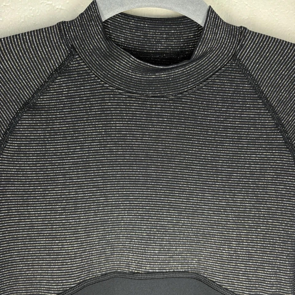 Nike Pro Warm Longsleeve Metallic Top Womens Size Medium Black Gold Fleece Lined - Image 3 of 4