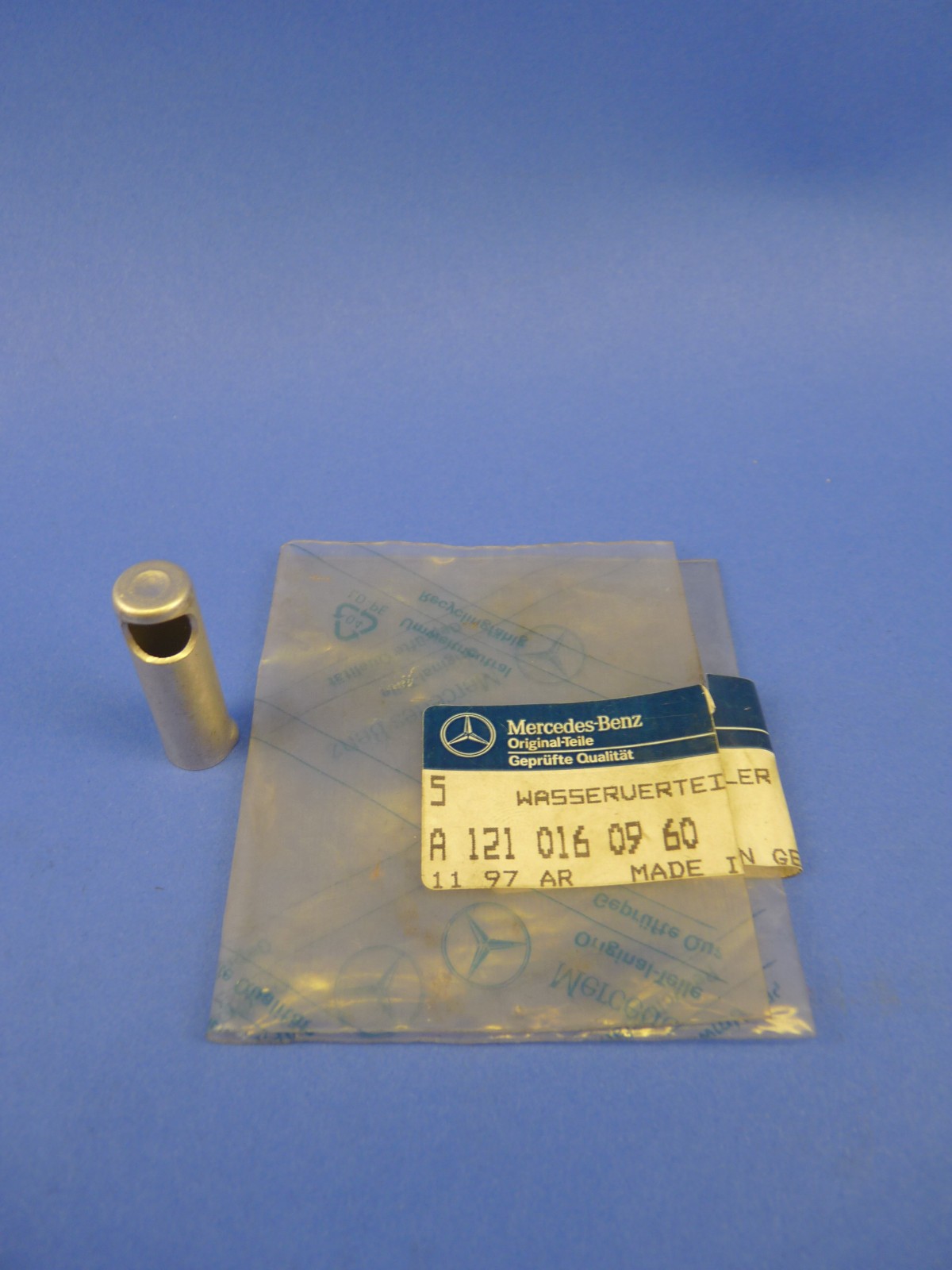 Mercedes Benz 190SL water distributor 121 016 09 60