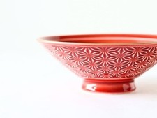 Hasami Ware Asabori Flat Tea Bowl (Gold Crimson)