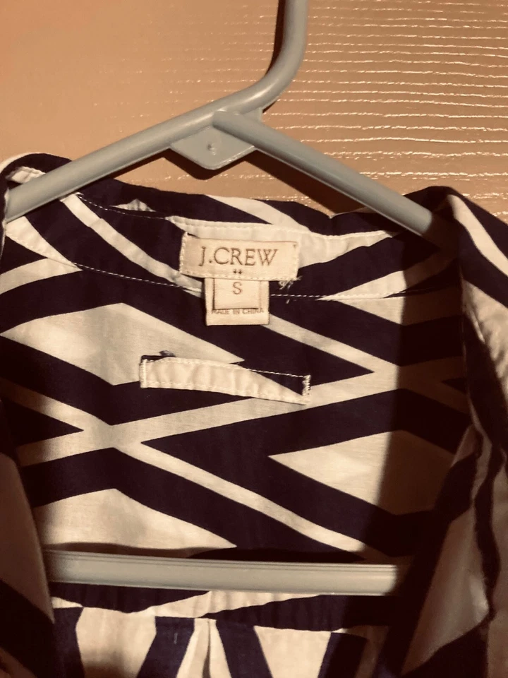 Blusa túnica J Crew feminina azul/branco algodão gola V DIAMOND PTTN natação (S) - Imagem 3 de 4