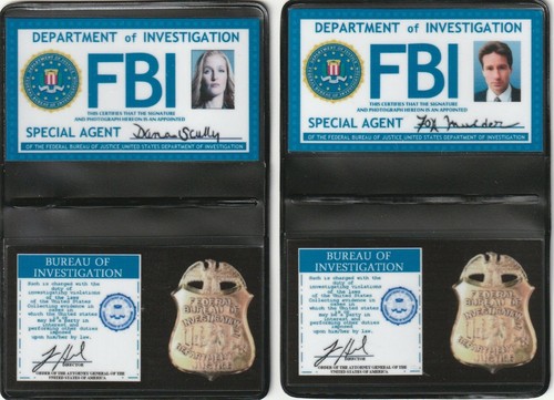 X-Files Lot 2 Badges Scully et Mulder The X-files card replica lot  - Photo 1/3