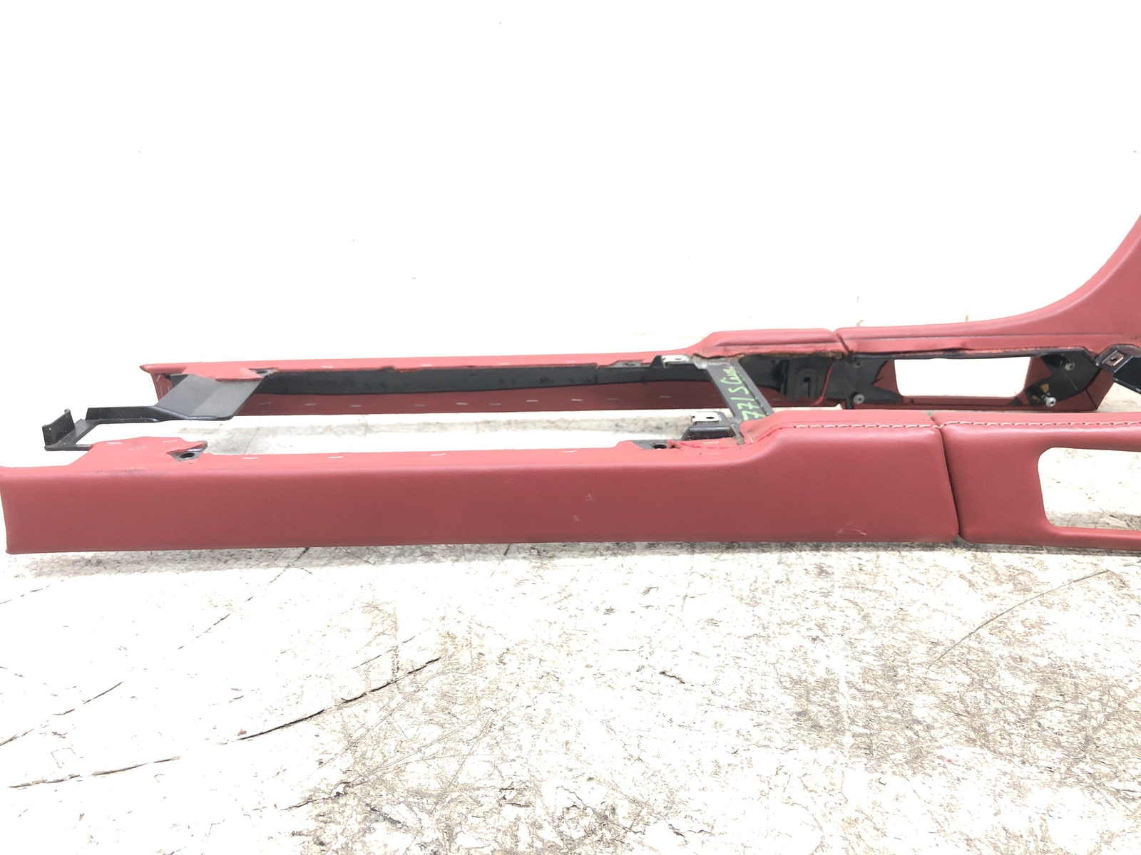 2009 ASTON MARTIN VANTAGE CENTER CONSOLE STACK TRIM LEATHER 8D33-11801-AA OEM