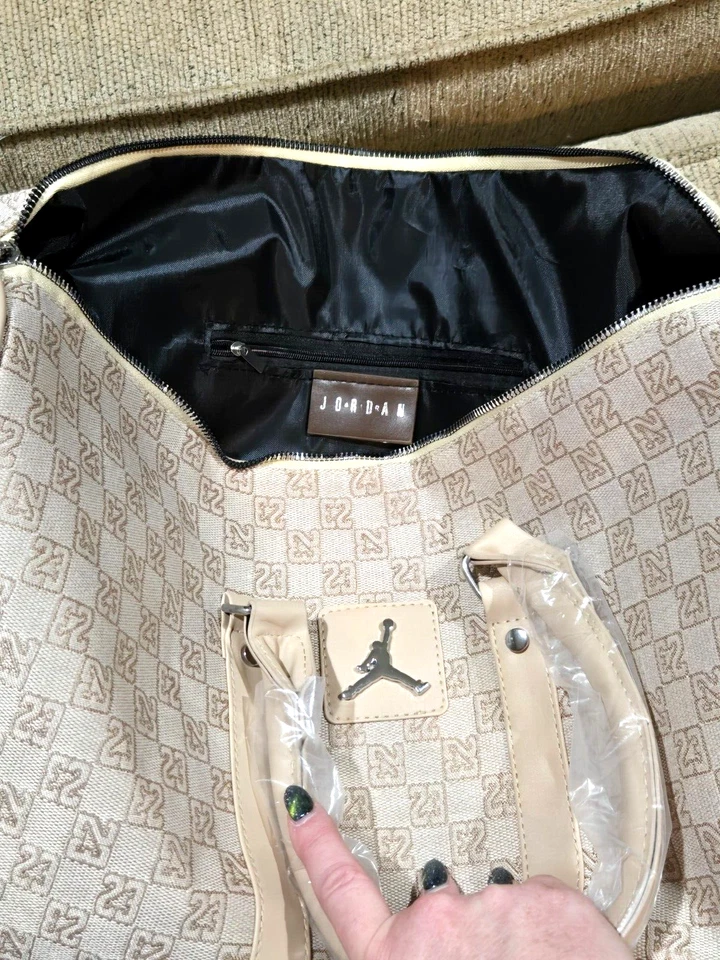 Nike Air Jordan монограмма спортивная сумка 25L новый с Ярлыками Carry On Weekender спортивная сумка - Изображение 3 из 4