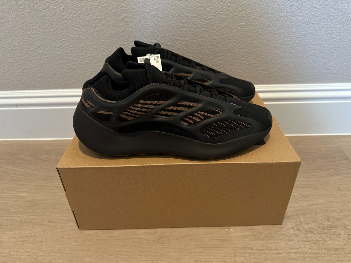 adidas Yeezy 700 V3 Clay Brown - Size 12 - DS, unworn. Brand new