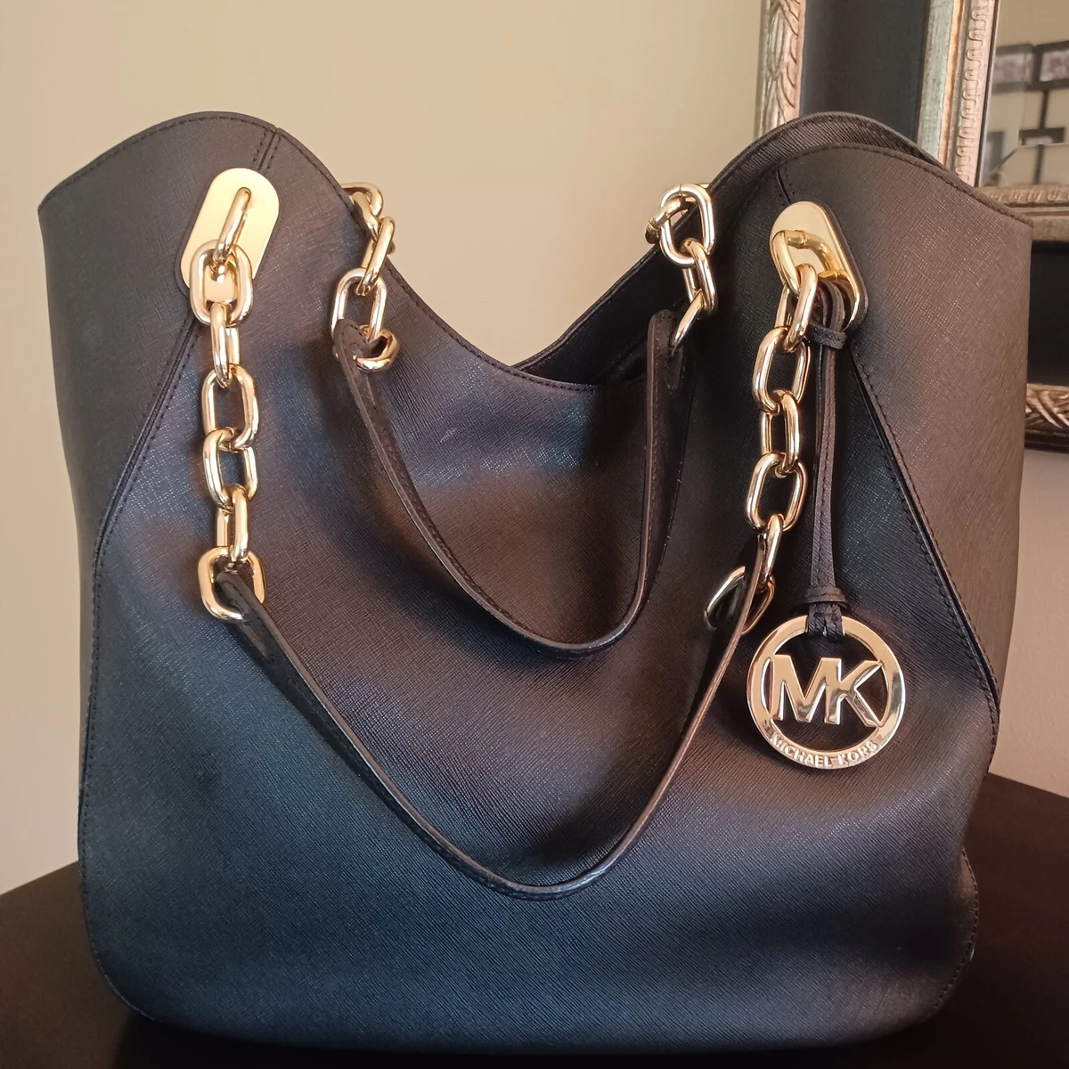 Michael kors fulton hotsell large shoulder bag black