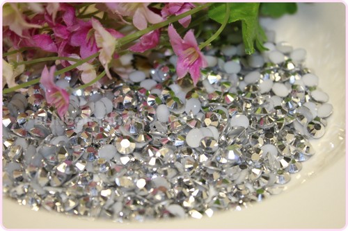 Pack of 50,000 Size 4mm RESIN FLAT BACK RHINESTONES DIAMANTE GLUEFIX CRAFT GEMS - Picture 32 of 64