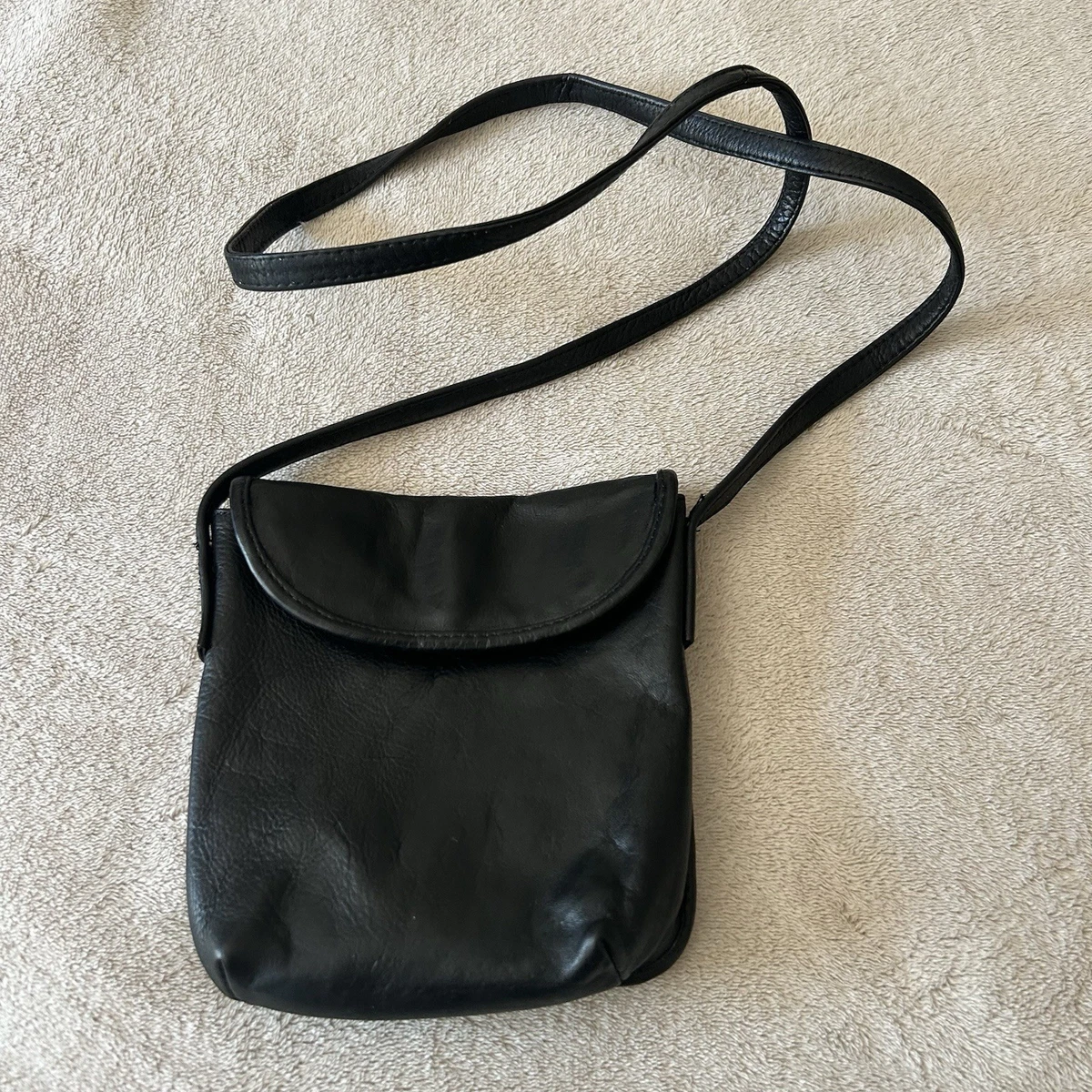 Le Donne for Wilsons Leather Black Sling Bag Women main image 4