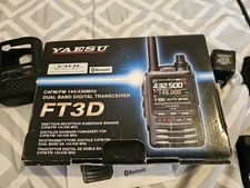 Yaesu FT3DR Dual Band 5W Digital Transceiver + xtras used excellent !!