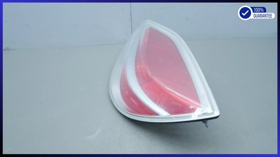 2007-2010 SATURN SKY Rear Right Passenger Side Tail Light Lamp OEM 15904175 - Image 4 of 4