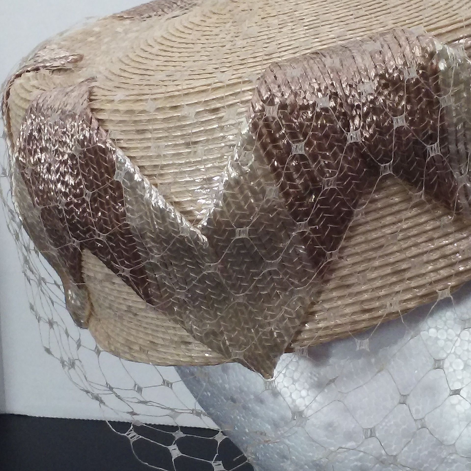 Vintage 40s-50s Volk Hat Shako Straw Raffia Pillbox Net Veil Chevron Beige Tan image 5