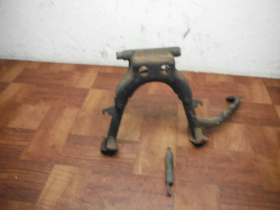 honda 85-87 goldwing 1200 1985 GL 1200 GL1200 OEM CENTER MAIN STAND 50500-MG9-68 Foto 2 de 4