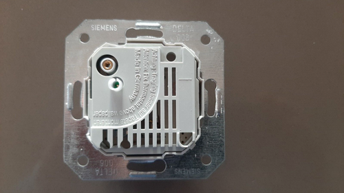 Siemens DELTA Raumtemperaturregler UP 5TC9200 + Abdeckung 5TC9221 (titanweiß) - Bild 2 von 3