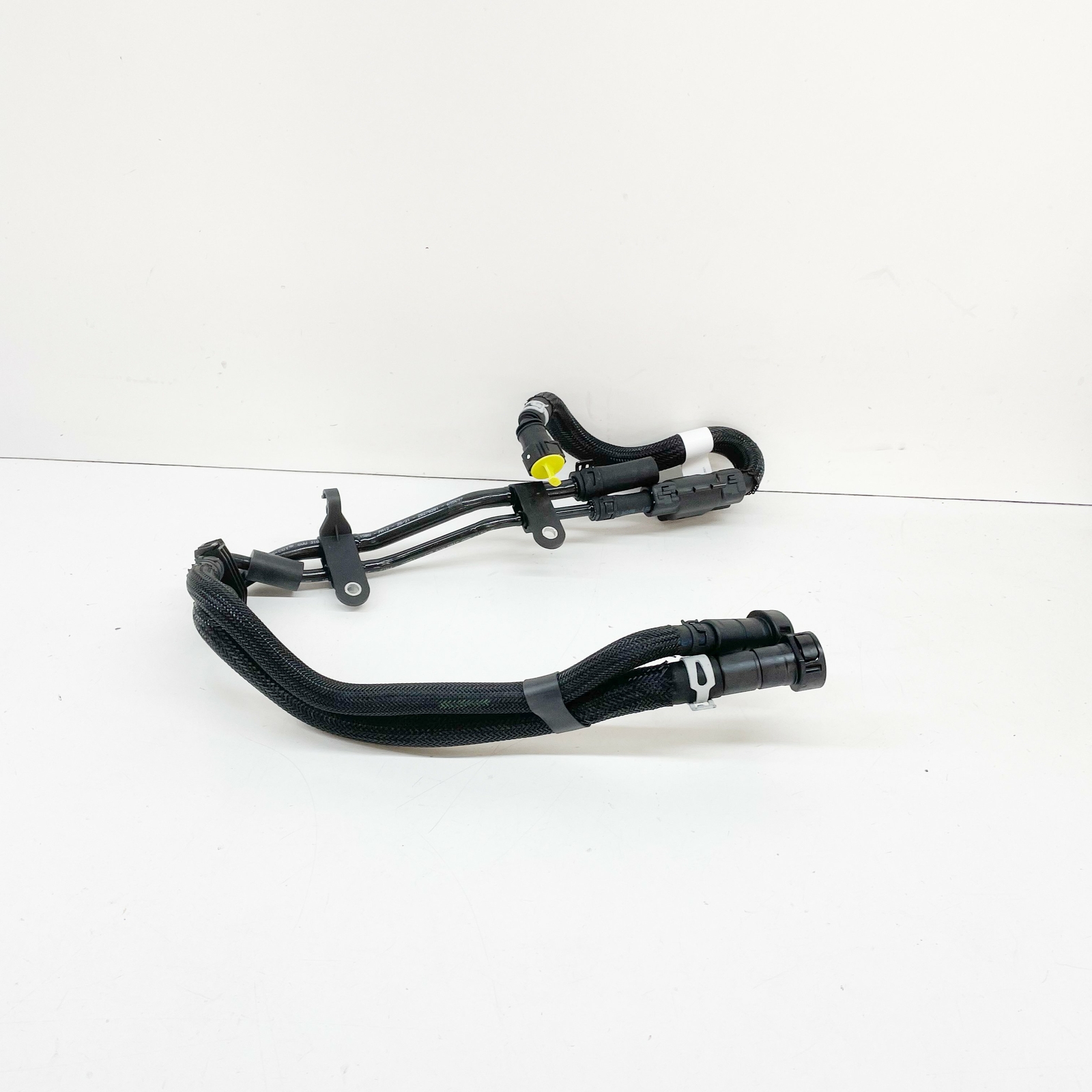 NEU BMW 2 GRAN TOURER F46 MOTORRAUM KRAFTSTOFFLEITUNG 13538514114 