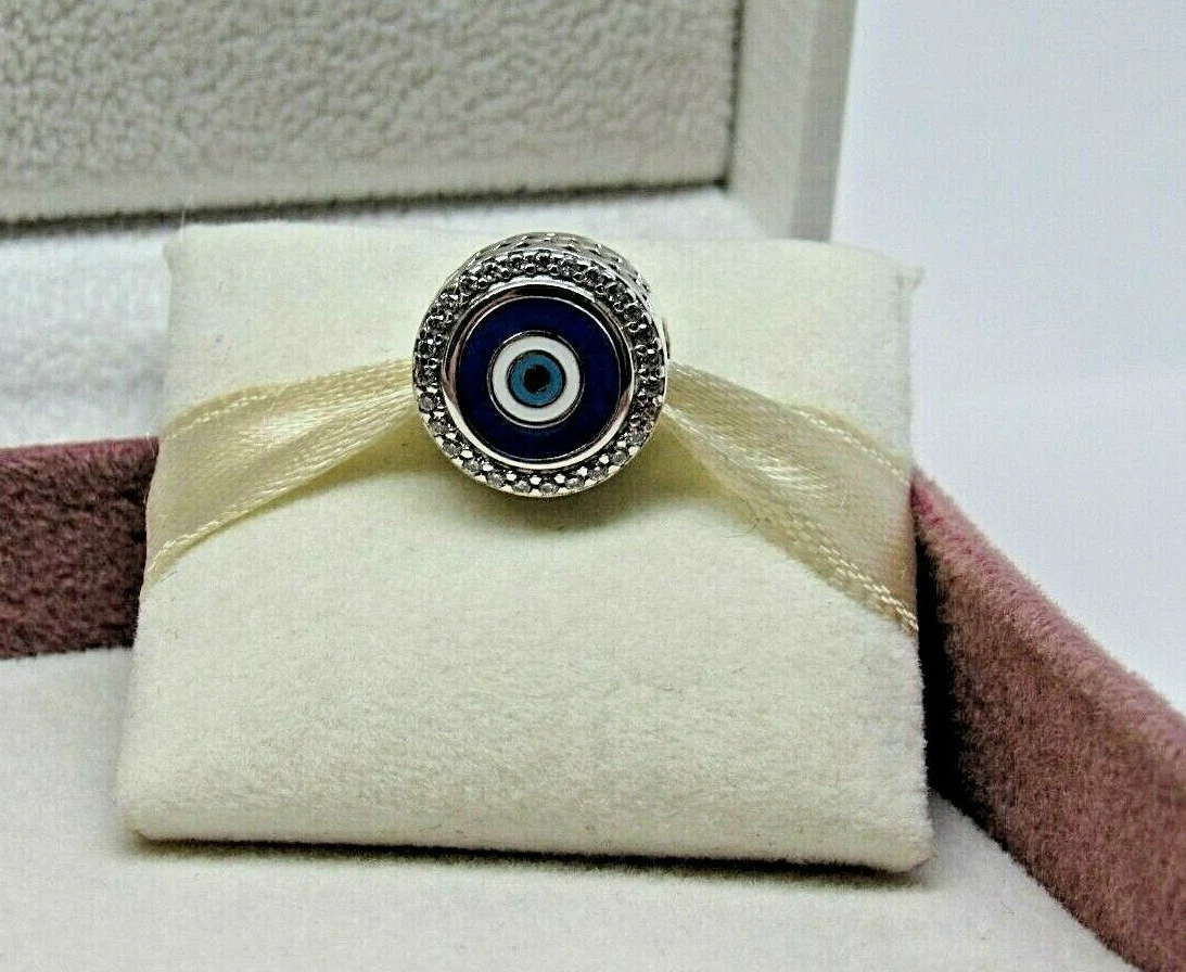 Pandora brooch 2024