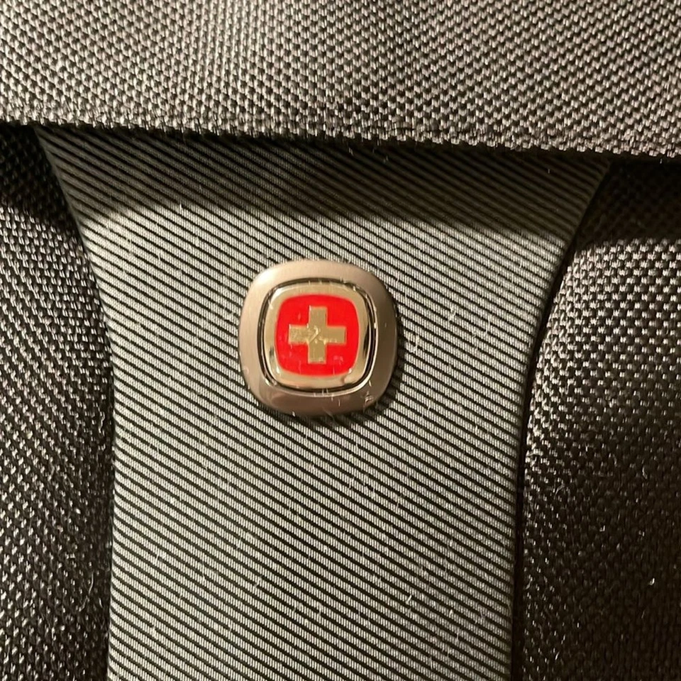 "Funda delgada para computadora portátil Wenger Swiss Company Black Legacy 17""" Foto 4 de 4