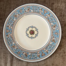 Vintage Wedgwood ?Florentine? turquoise coloured dinnerplate, model W2714. VGC