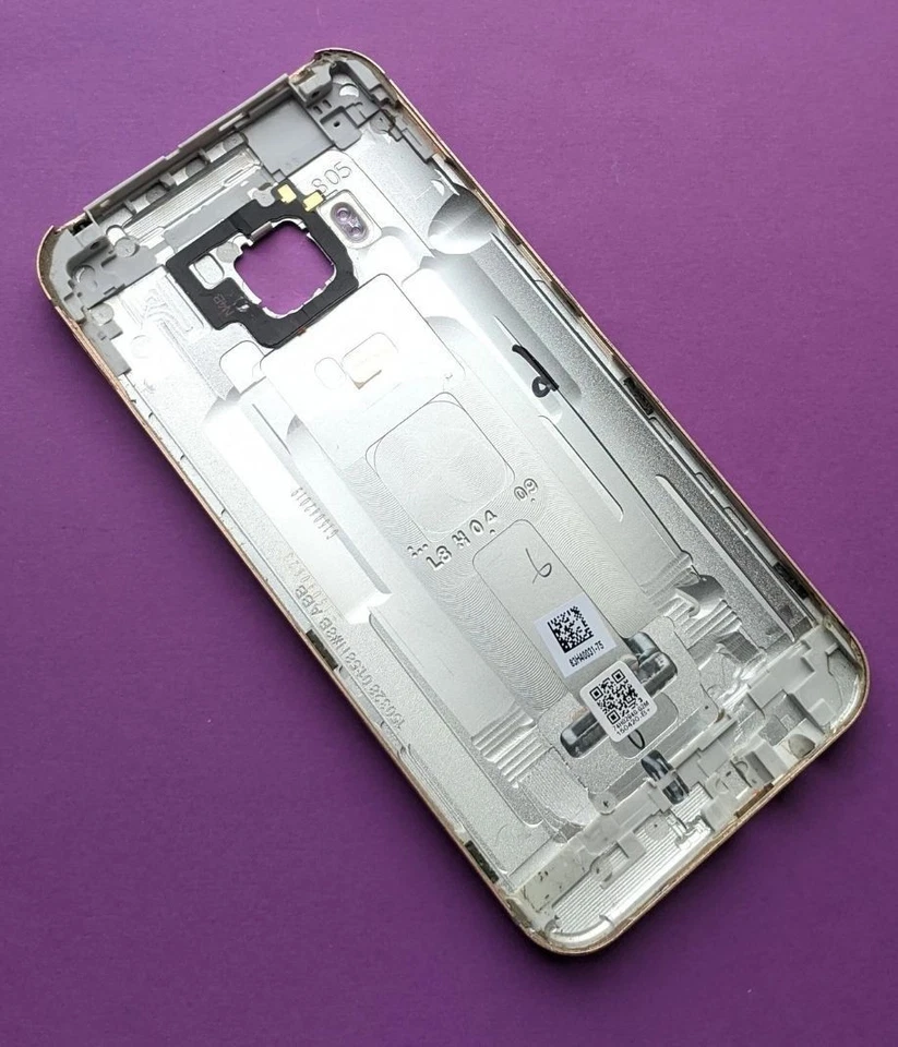 Cover posteriore argento per HTC One M9 - parte di ricambio originale... - Immagine 2 di 2