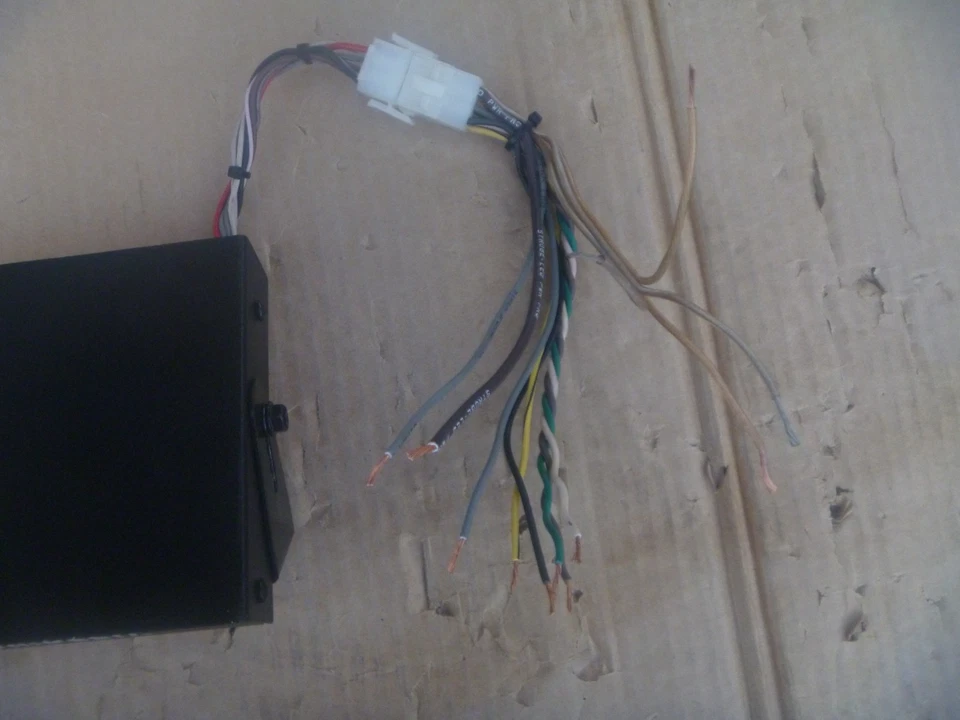 Sistema de altavoces Federal Signal Rumbler Foto 3 de 4