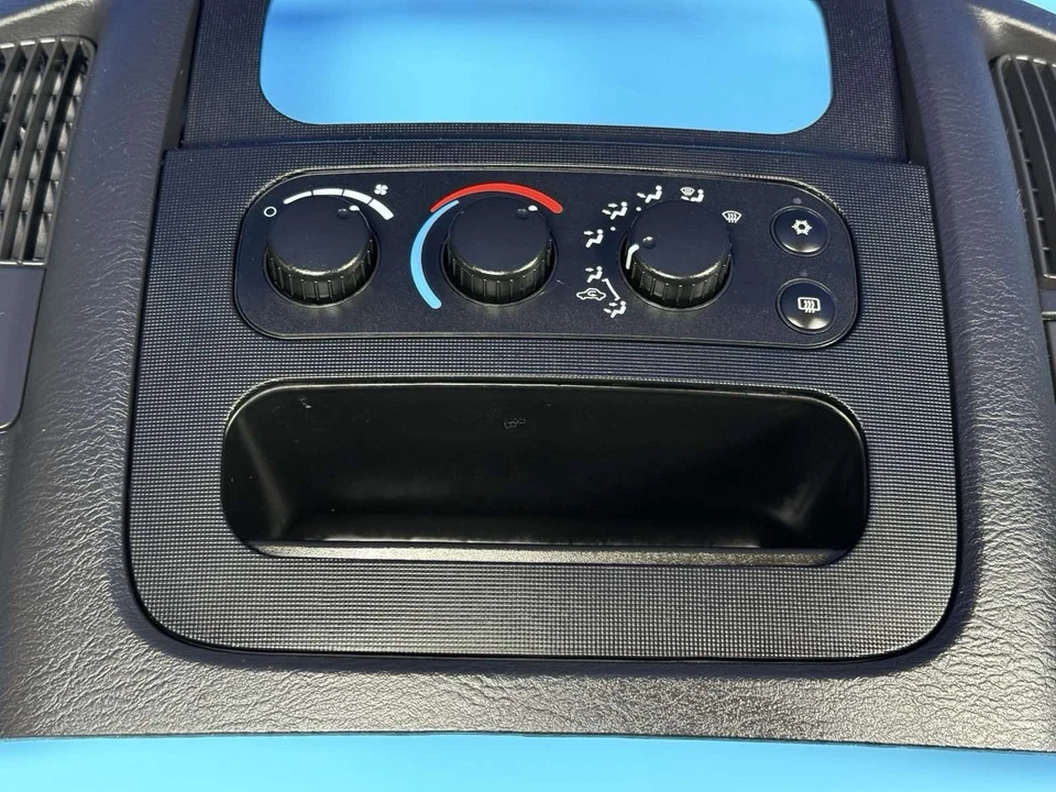 Dodge Ram 1500 2002-2005 4x2 tablero radio bisel moldura panel aire acondicionado 02-05 5GV52TRMAB 03 Foto 3 de 4