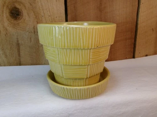 Vintage McCoy USA Art Pottery 5" Basket Weave Planter with Attached Saucer