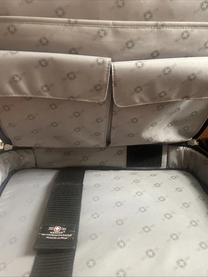 Swiss Gear Wenger 便携式电脑 电脑机箱 单肩包 邮差包 公文包 16x12x4” — 第 4/4 张图片
