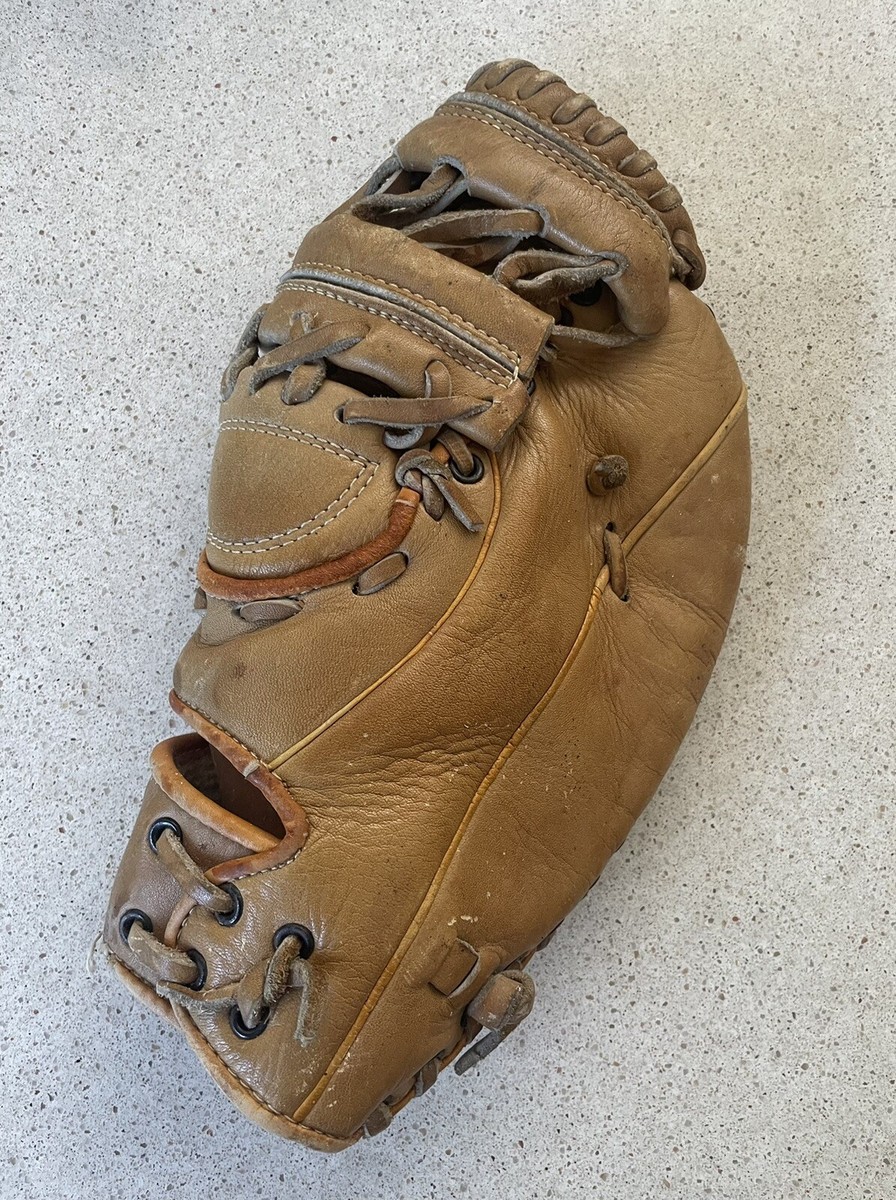 Vintage Baseball Gloves - Made In Japan RK Mizuno General Tokyo