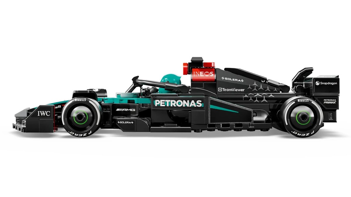LEGO(R) Speed ​​Champions Mercedes-AMG F1® W15 race car (77244