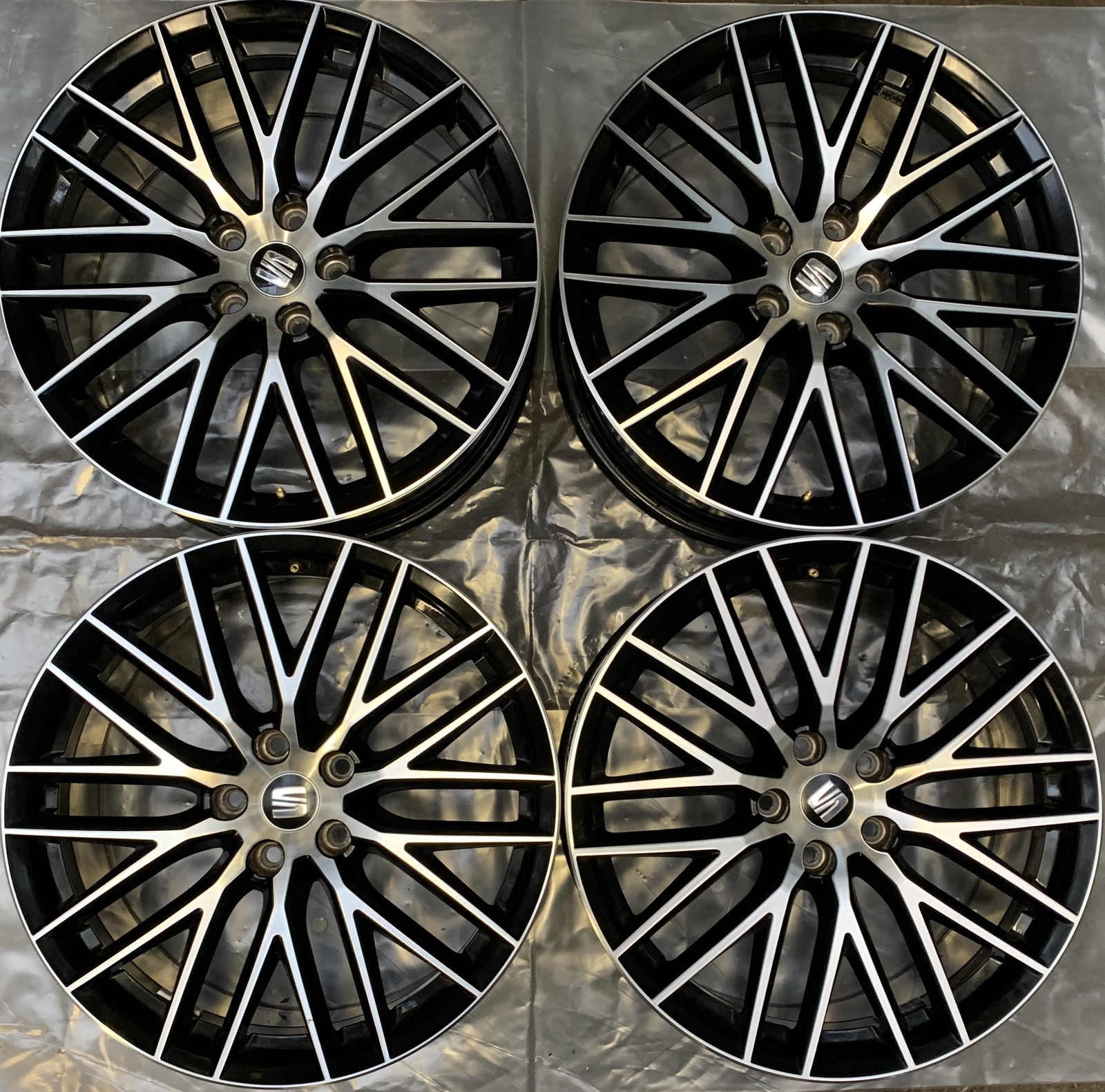4 Orig Seat Alufelgen 8Jx19 ET50 5F0071490A Leon Cupra 5F F3479 | eBay 