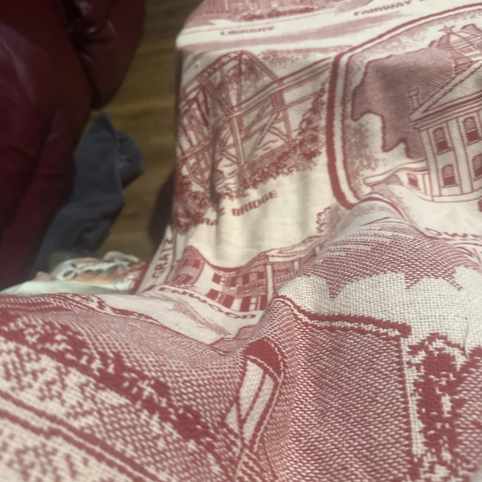 Tapiz del condado de Owen lanzar imágenes rojas y crema cosas que hacer en el condado de Owen Ky Foto 3 de 3