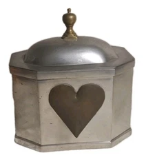 Williamsburg Kirk Stieff Large Pewter Covered Heart Box– Trinket/Tea Bag Caddy